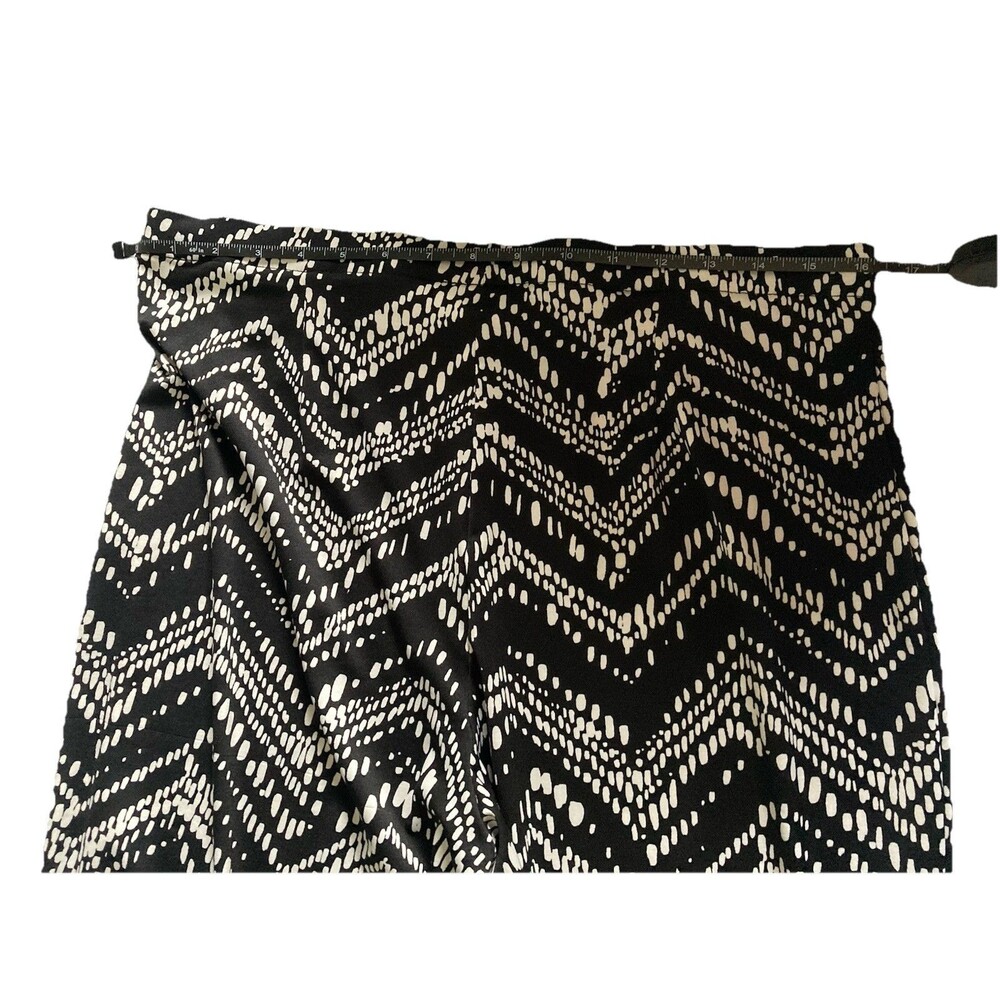 AGB Black & White Geometric Pull On Pants Large Flared Good Condition Stretch - Picture 7 of 12